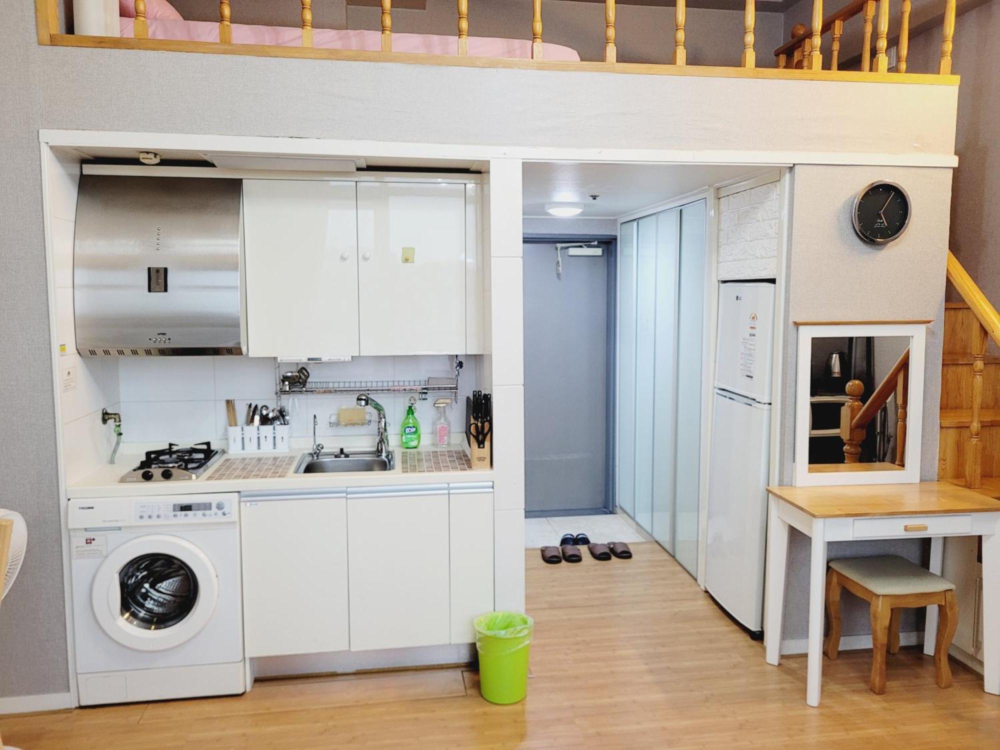 Travel House Lägenhet Seoul Rum bild